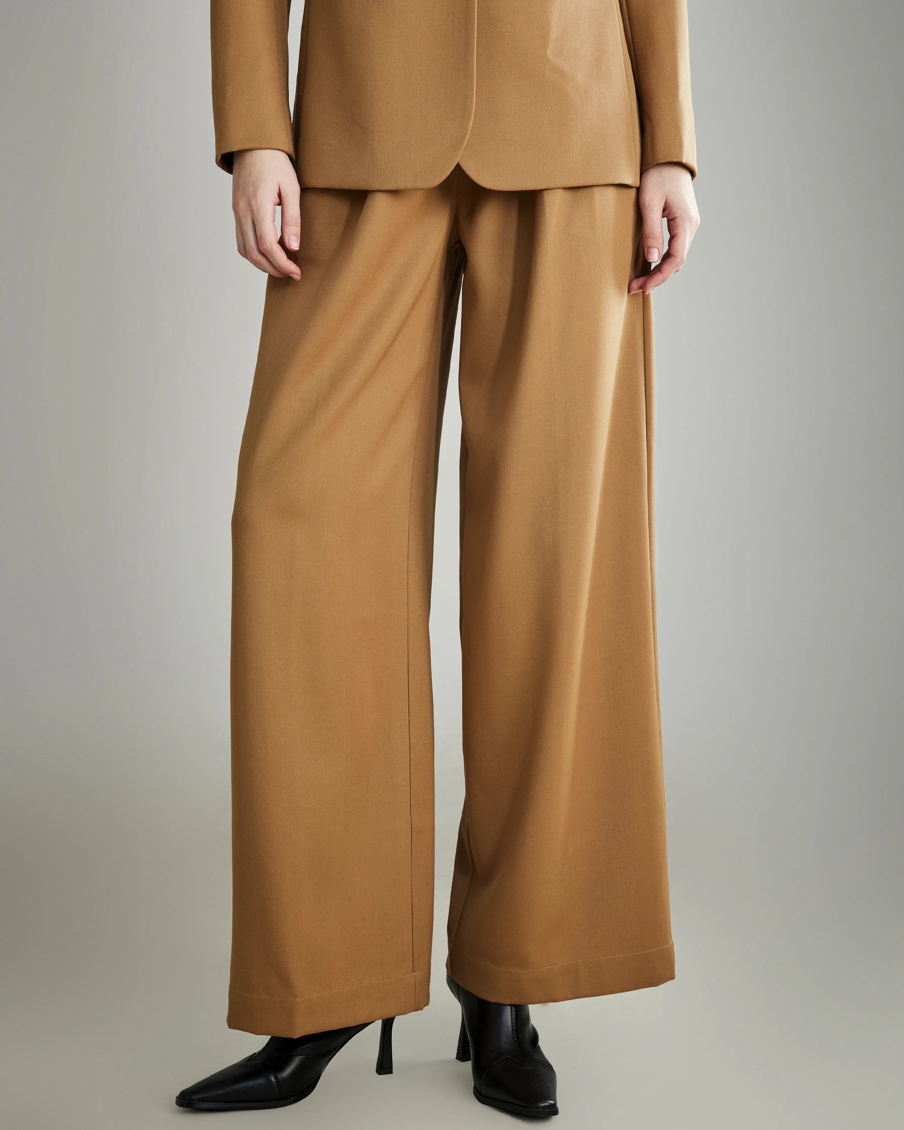 Women's Pleated Wool Wide Leg Pants